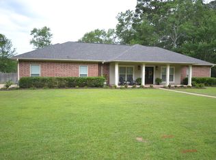 15 Springwood Dr, Magnolia, AR 71753