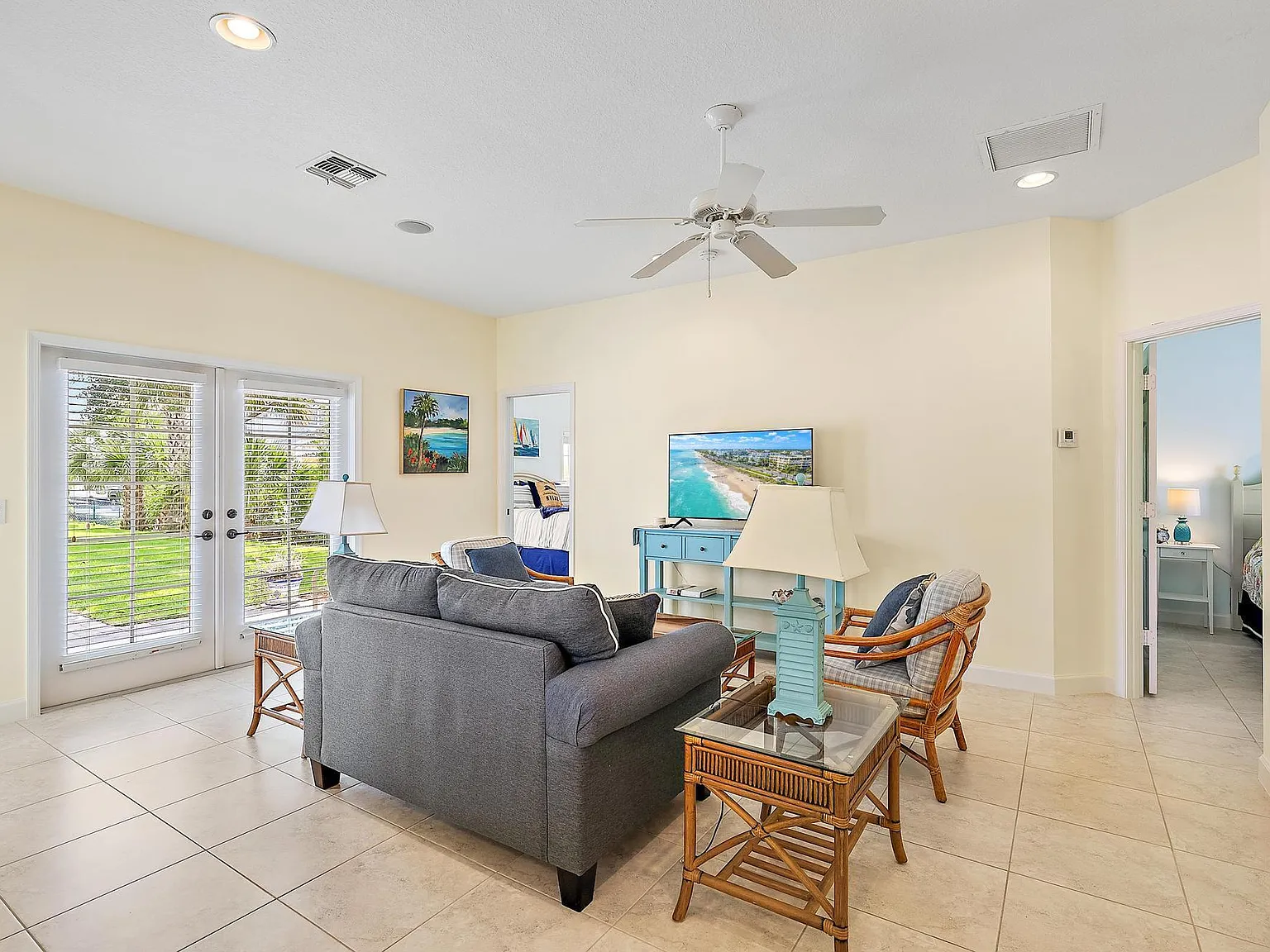 2 bed, 2.0 bath, 1200 sqft, $3,400 — Photo 4