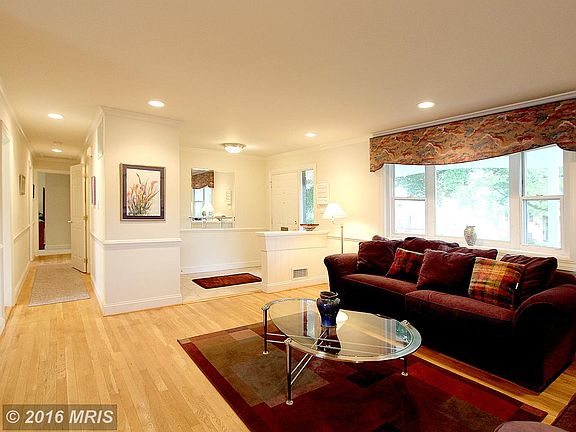 4th image of 14103 London Ln