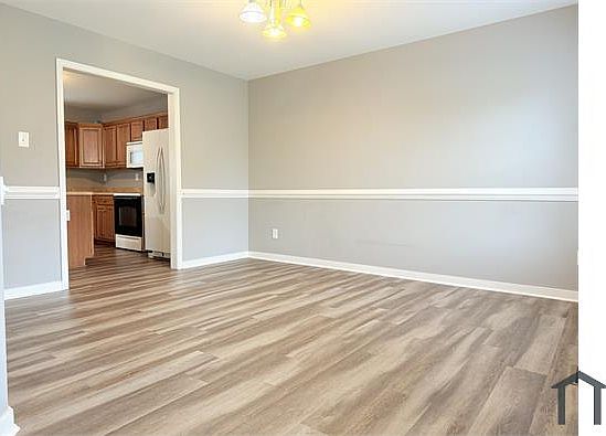 4th image of 4024 Walmsley Blvd