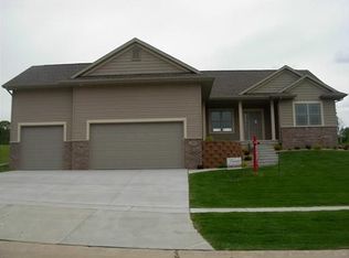 1605 Colony Ct SE, Cedar Rapids, IA 52403