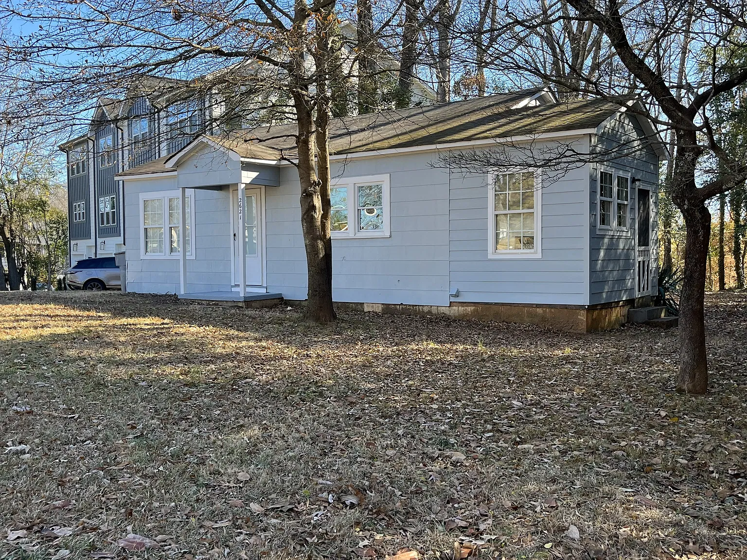 2 bed, 720 sqft, $1,424 — Photo 1