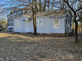 2621 Dr Carver Rd, Charlotte, NC 28208