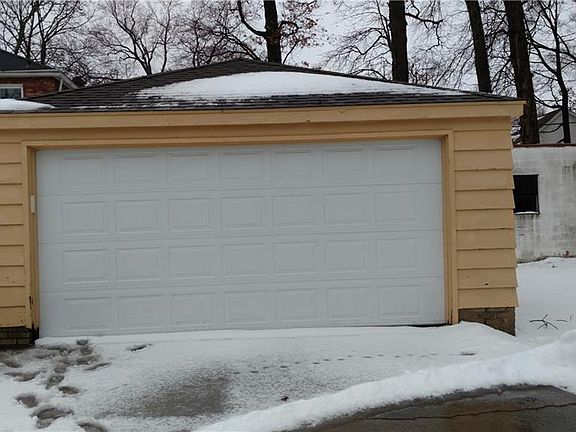 3rd image of 2260 Grantwood Dr