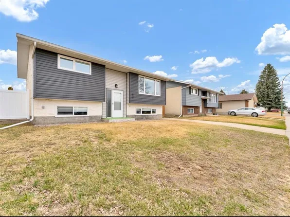 537 N 18th St NE, Medicine Hat, AB T1C 1G4