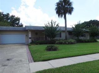 2590 Eastland Rd, Mount Dora, FL 32757