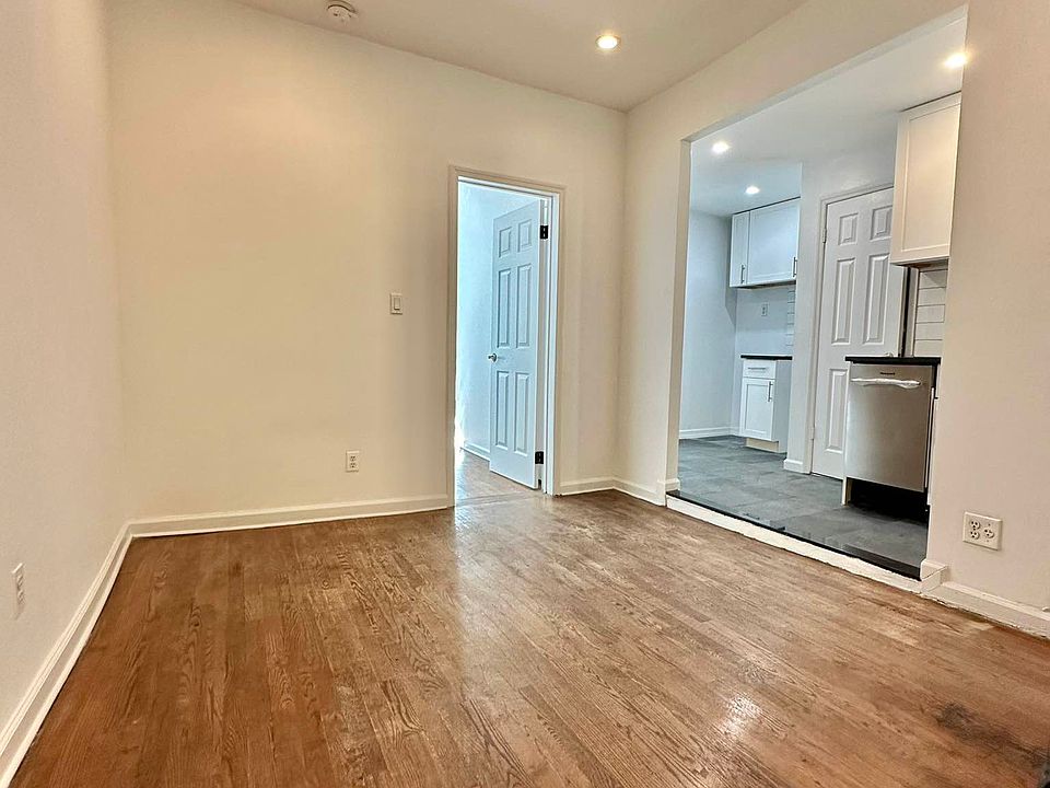2nd image of 509 E 73rd St APT 9