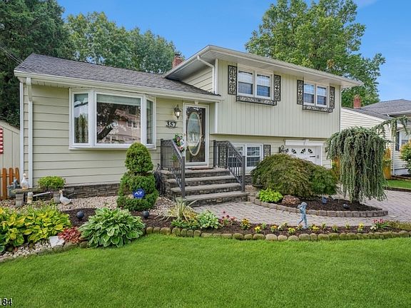 2nd image of 357 Foxwood Rd