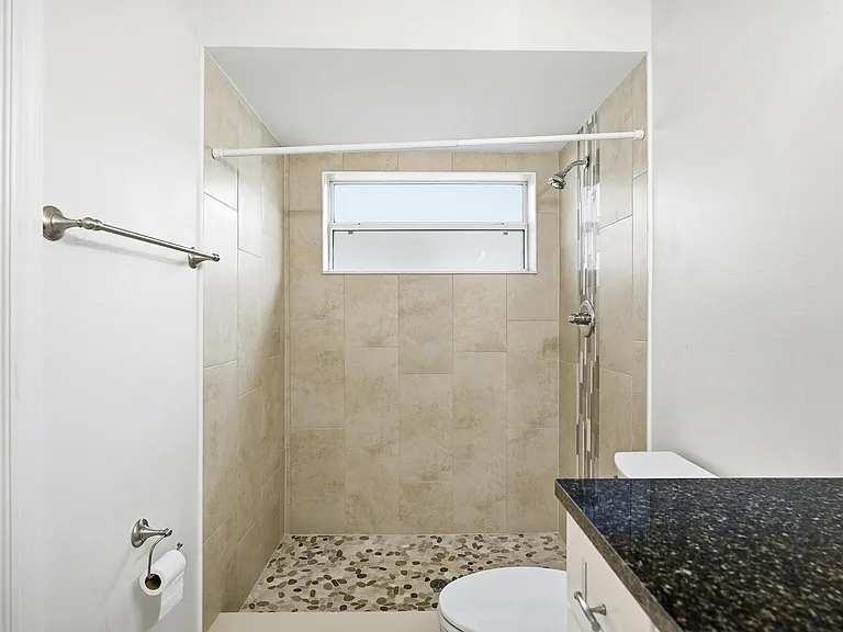 57 Raintree Pl #B — Photo 28