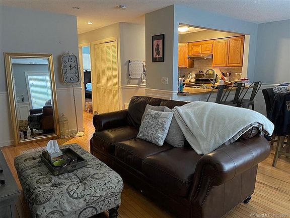 3rd image of 309 Ely Ave APT B1