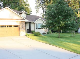 2103 Queens Ct, Sartell, MN 56377