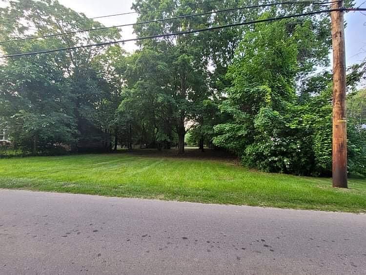 1st image of 209 Western Ave