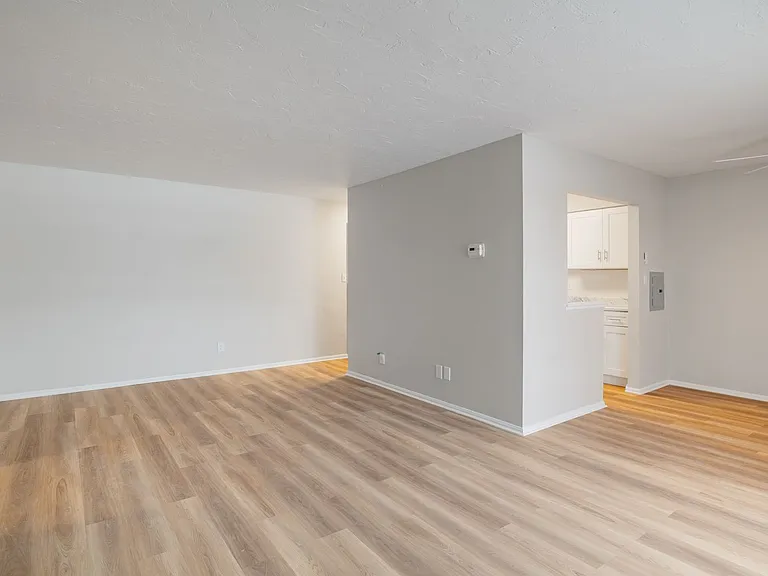 Coppertree Apartments — Photo 40