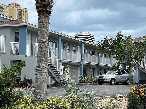 4th image of 439 Auburn Dr APT 202