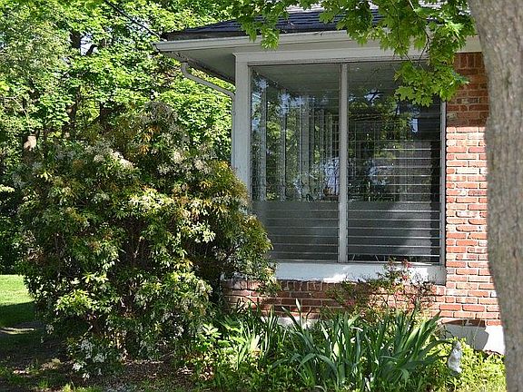 outside view of private sunroom