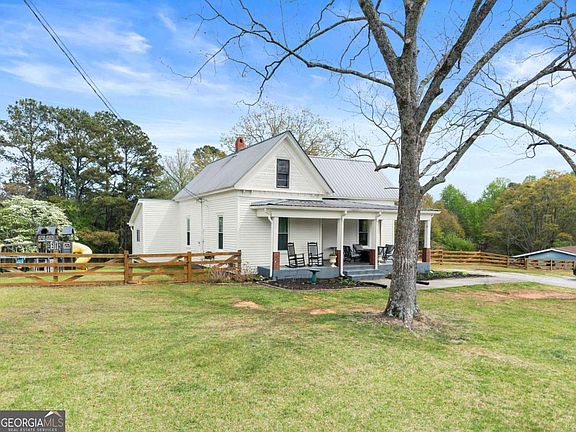 3rd image of 2935 Fork Rd