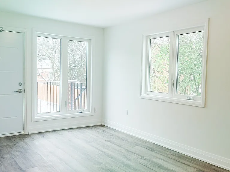 169 Lancaster St W #403 — Photo 14