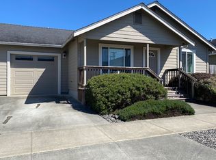 1951 Elmwood Pl, McKinleyville, CA 95519