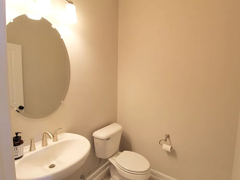 3398 Monterey Dr — Photo 4