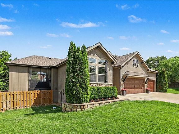 2nd image of 4506 Prestwick Ct