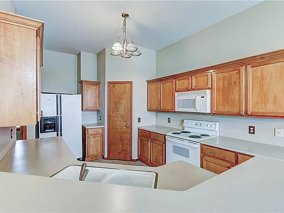 5th image of 2856 NW 162nd St