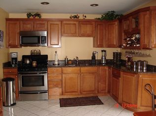 561 Elsie Dr, Melrose Park, IL 60160