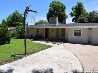 380 Overhill Dr, San Antonio, TX 78228