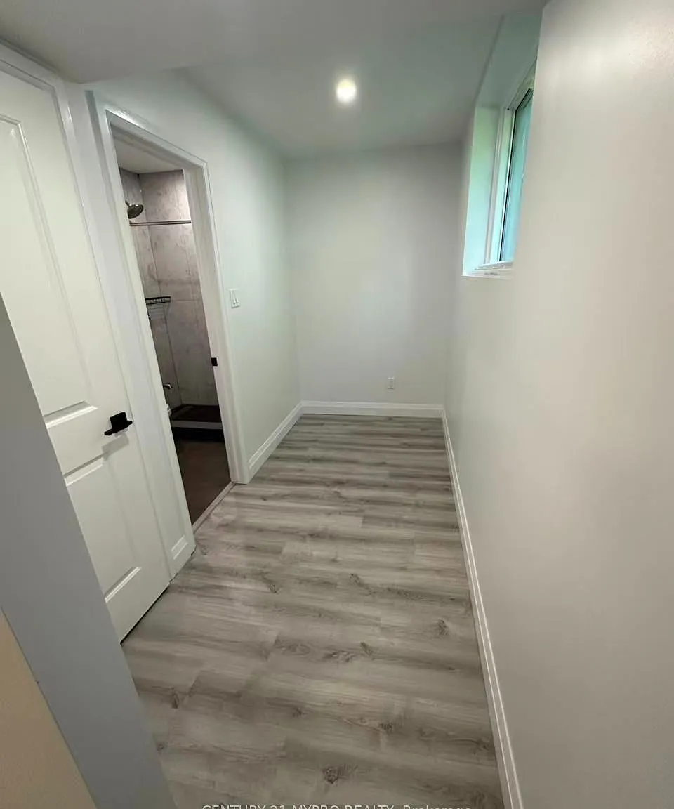 4 bed, $3,000 — Photo 3