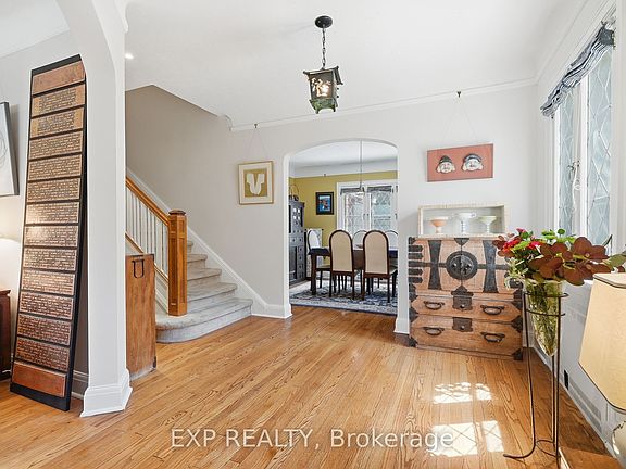 3rd image of 421 Hamilton Ave S