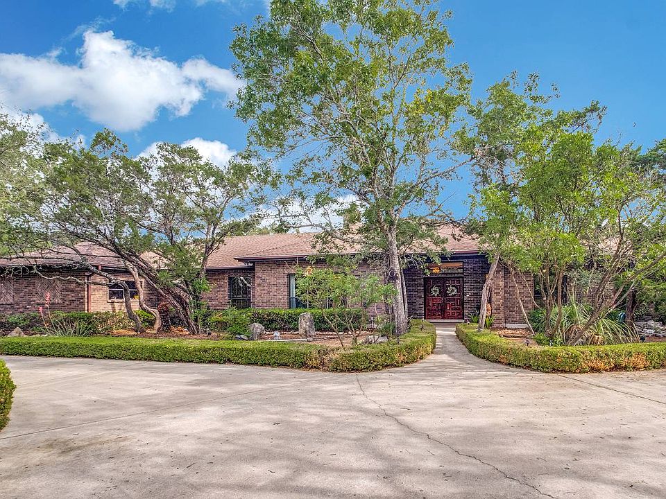 1st image of 2235 Estate View Dr