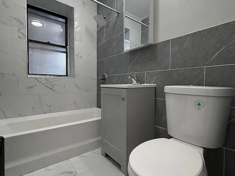 645 Summer Ave #A6 — Photo 4