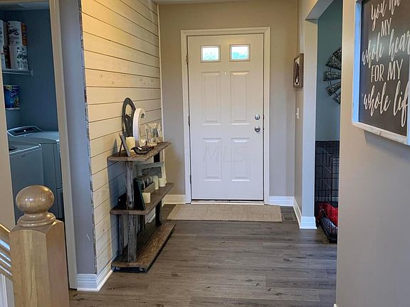 4th image of 305 Iris Trail Dr