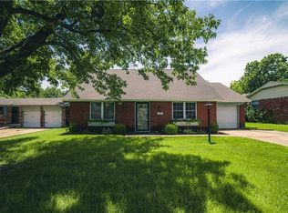 208 E 31st St, Edmond, OK 73013
