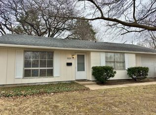 909 Hillside Dr, Danville, IL