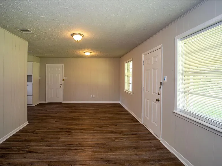 5771 Mel Sha Ln — Photo 2