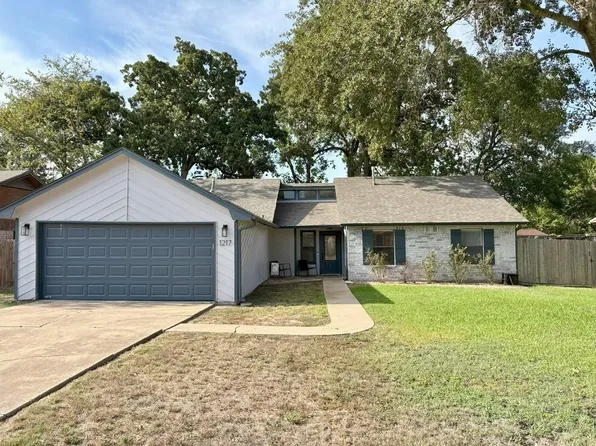 1217 Haley Pl, College Station, TX 77845