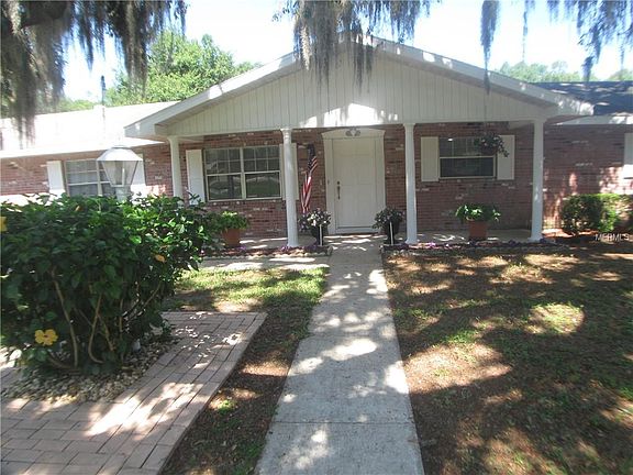 4th image of 3102 Meadow Ln