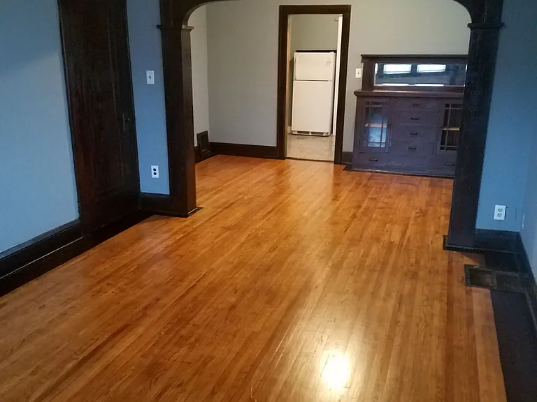 2708 Penn Ave N — Photo 2