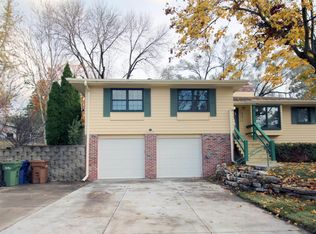 301 Kayleen Dr, Bellevue, NE 68005