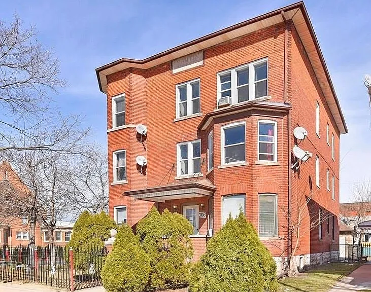706 Marentette Ave #2 — Photo 2