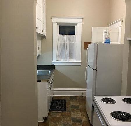 5th image of 113 N 1st St