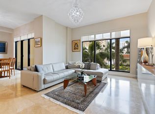 200 E Palmetto Park Rd #TOWNHOUSE 11, Boca Raton, FL 33432