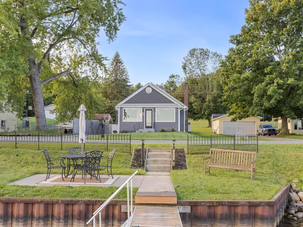 43 W Hickory Rd, Battle Creek, MI 49017