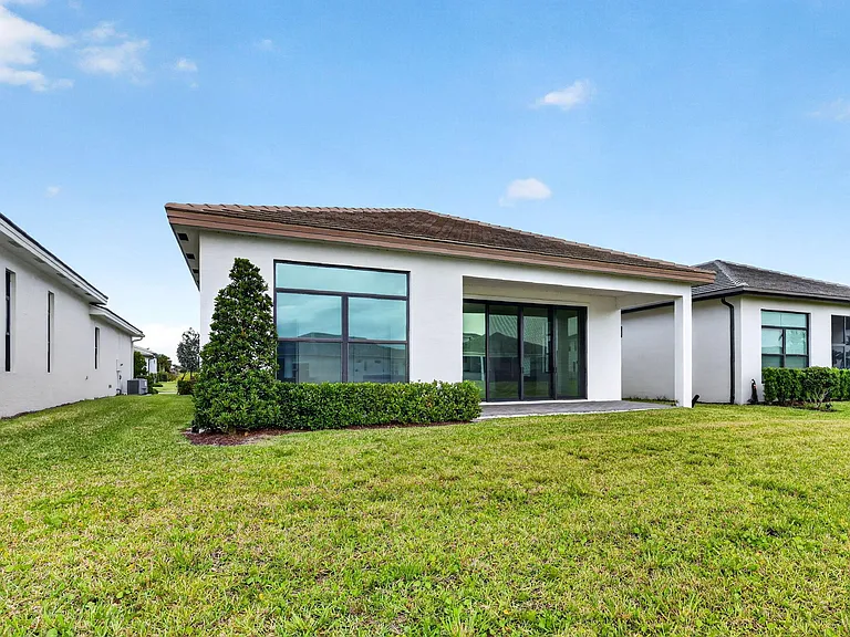 11344 SW Pietra Way — Photo 45