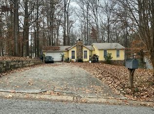 1233 Blazing Rdg W, Lawrenceville, GA 30046