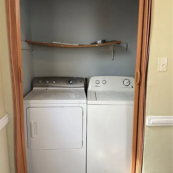 712 W Washington St #A — Photo 5