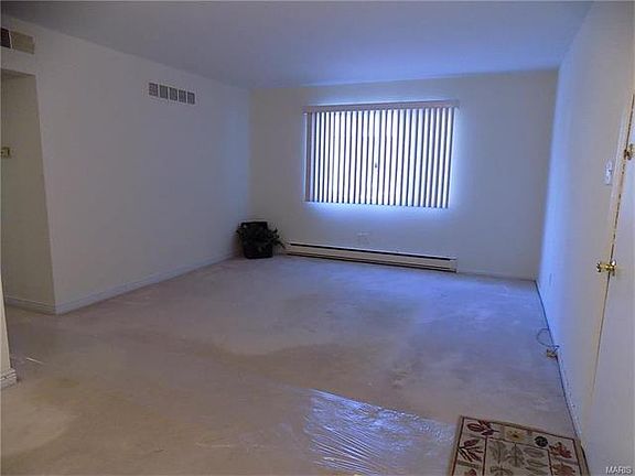 2nd image of 10091 Sakura Dr APT C