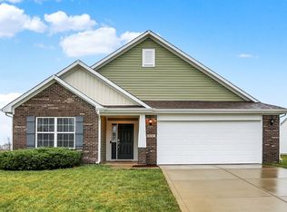 878 Cherry Tree Ln, Greenwood, IN 46143