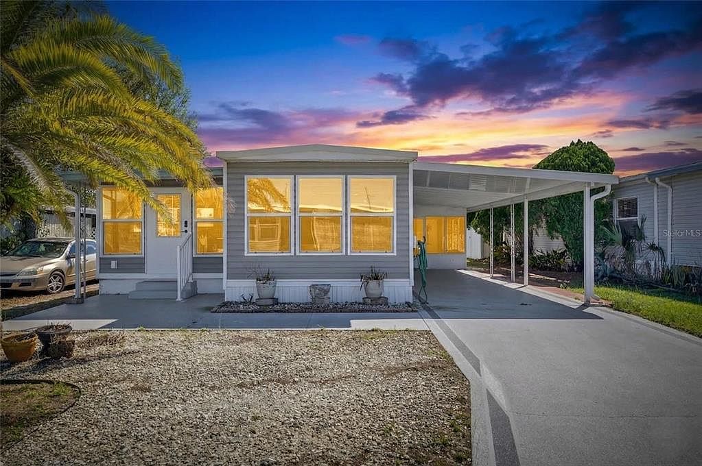 37036 8th Ave, Zephyrhills, FL 33542 | MLS #TB8487962 | Zillow