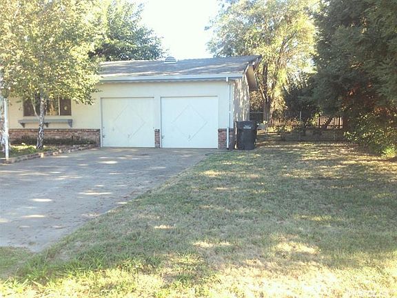 2nd image of 8520 Baier Way